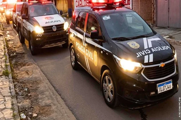 Imagem colorida, viaturas da Polícia Civil - Metrópoles
