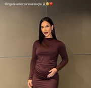 Larissa Tomásia mostra a barriguinha de gravidez Larissa Tomásia mostra a barriguinha de gravidez