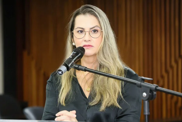 Juíza afastada Laginha Emanuela Porangaba