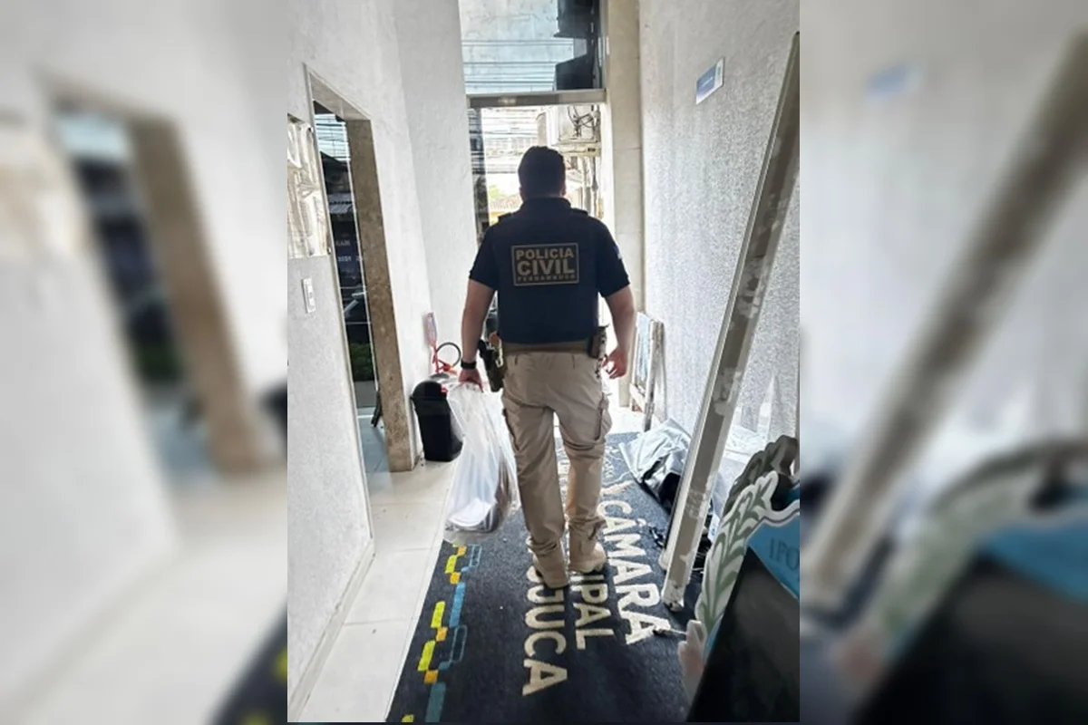 Policiais em diligências Policiais em diligências