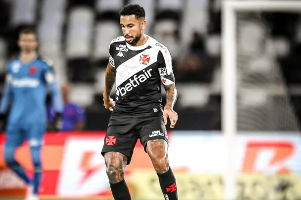 Foto colorida de Jair, do Vasco - Metrópoles