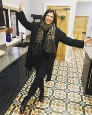 Kirstie Allsopp é uma apresentadora britânica