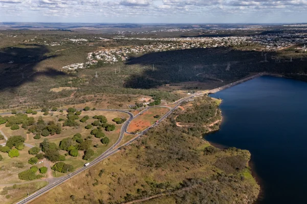 Licitação para construção de ponte no Lago Paranoá é suspensa pelo DER