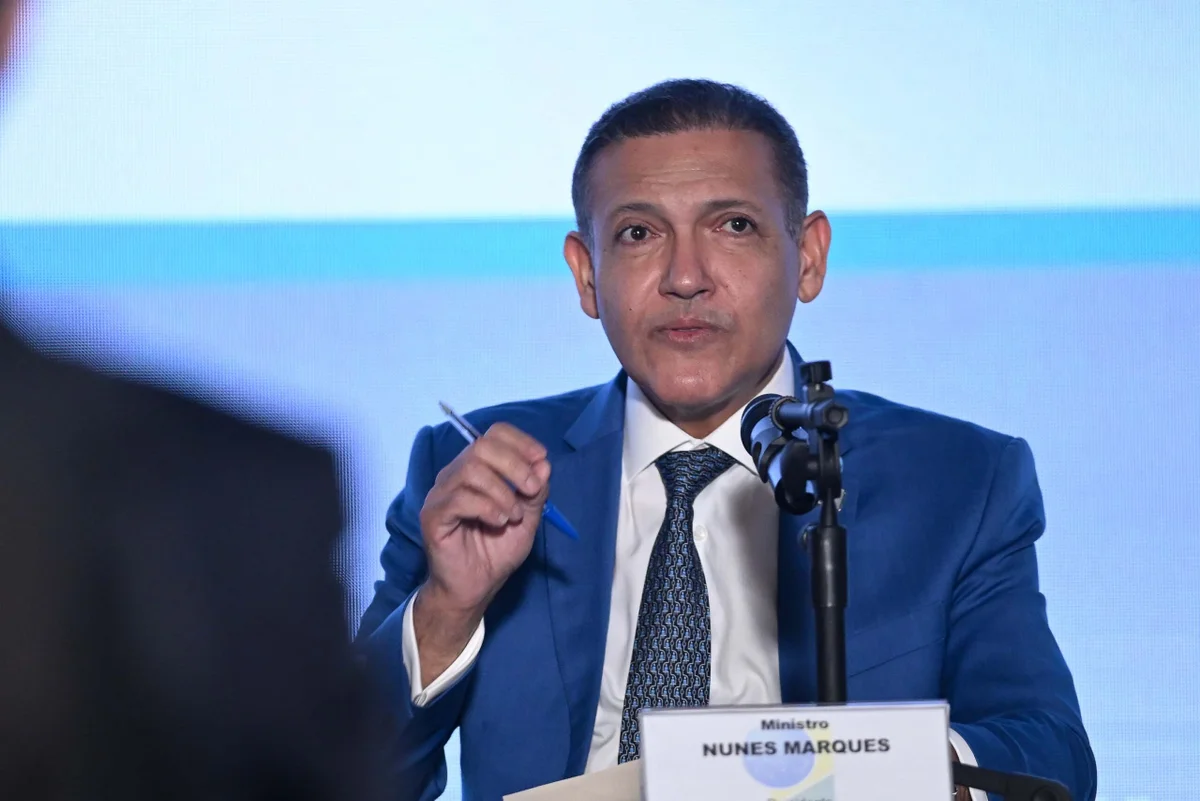 Nunes Marques pede à área técnica do TSE análise sobre "Exército do Lula" Nunes Marques pede à área técnica do TSE análise sobre "Exército do Lula"