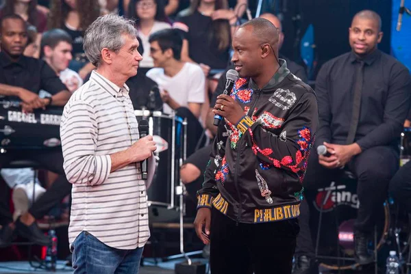 Thiaguinho e MC Soffia são convidados do Altas Horas deste sábado