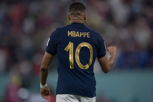 Kylian Mbappé o grande nome da França