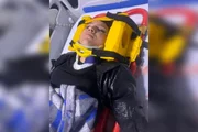 A jovem foi levada ao hospital após a agressão A jovem foi levada ao hospital após a agressão