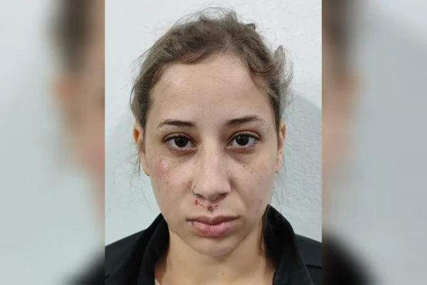 Dahesly Oliveira Pires foi presa suspeita de envolvimento na morte do ex-delegado-geral Ruy Ferraz Fontes - Metrópoles