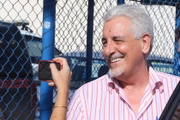 DF - MENSALÃO/PIZZOLATO/BARROSO - POLÍTICA - O ex-diretor de Marketing do Banco do Brasil, Henrique Pizzolato, condenado na Ação Penal   470, no processo do mensalão, em 2013,  é visto ao sair em liberdade do COPEN, Conselho   Penitenciário do DF, em Brasília, nesta quinta-feira. Pizzolato chegou à Vara de   Execuções Penais (VEP) do Distrito Federal para audiência de formalização de sua soltura.   Ele teve liberdade condicional concedida pelo ministro Luís Roberto Barroso, do Supremo   Tribunal Federal (STF). A decisão, do dia 19, foi publicada ontem, 27, pelo tribunal.    28/12/2017 - Foto: ANDRÉ DUSEK/ESTADÃO CONTEÚDO