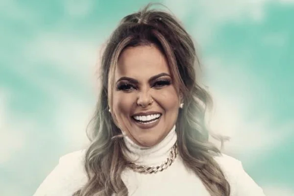 Imagem colorida da cantora Vanessa Rios
