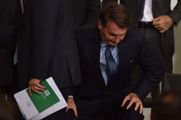 ABI repudia fala de Bolsonaro sobre jornalista: “Misógino”