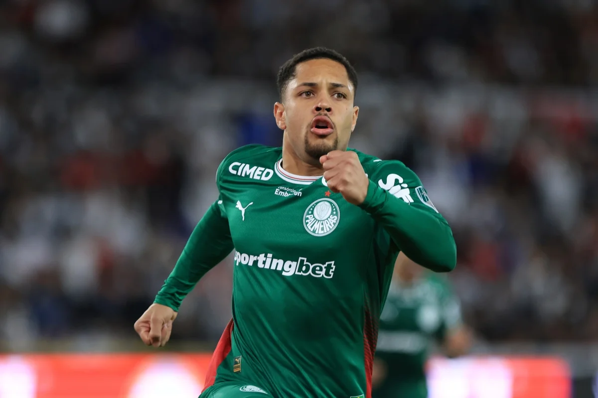 Vitor Roque fez gol de pênalti Vitor Roque fez gol de pênalti