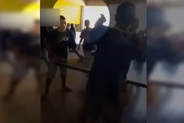 Vídeo. Em duas semanas, escola do DF registra três brigas entre alunos