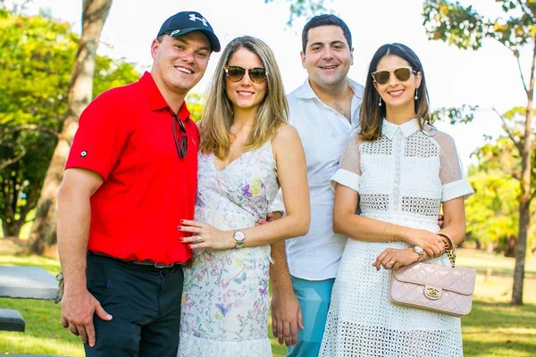 Ticiano Figueiredo festeja final do campeonato de golf com almoço
