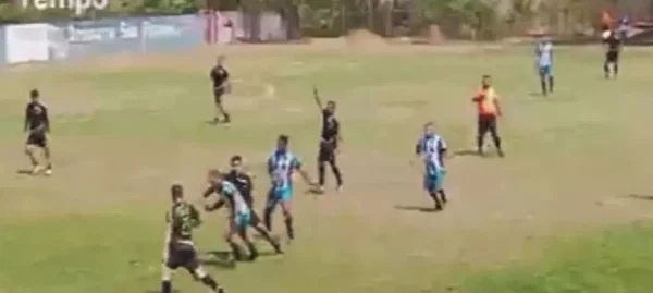 Vídeo: durante partida amadora, jogador é xingado de macaco em Goiás