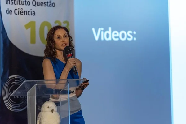 bióloga Natalia Pasternak