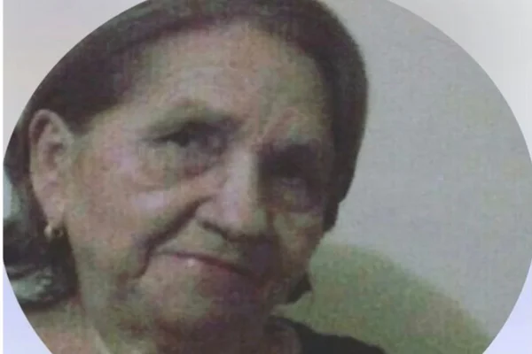 Mulher morre após ser atacada por cachorro em casa