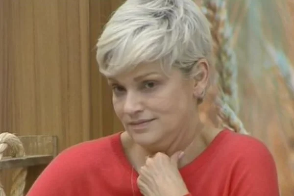 Andréa Nóbrega sobre polêmica com Carlos Alberto: “Não citei nome de ninguém” - destaque galeria