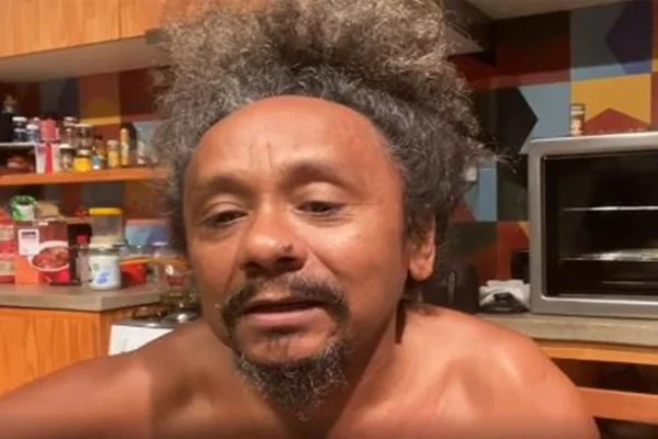 Chico César lança marchinha sobre a vacina da Covid-19