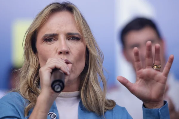 “Questão ambiental é séria”, diz Celina sobre retirada da Serrinha do plano para capitalizar o BRB