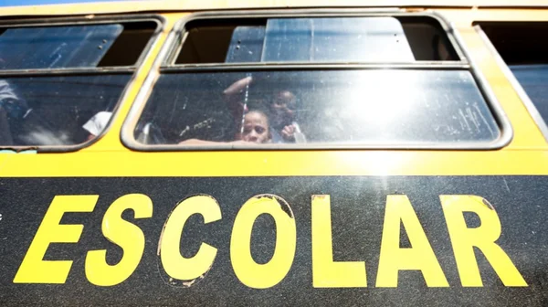 Secretaria de Educação quer reassumir gestão de ônibus escolares para não perder R$ 5,7 mi