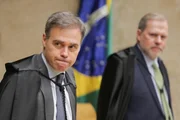 Sessão extraordinária no STF Sessão extraordinária no STF