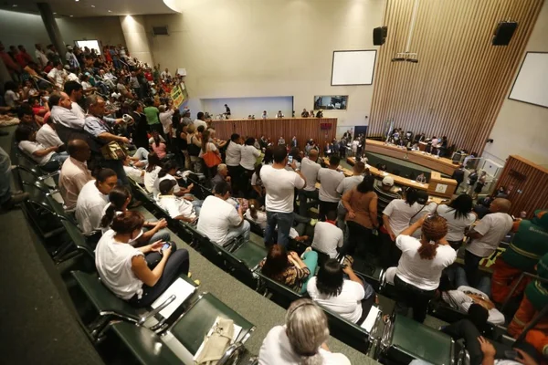 GDF quer pagar salários de dezembro com recursos destinados a desastres
