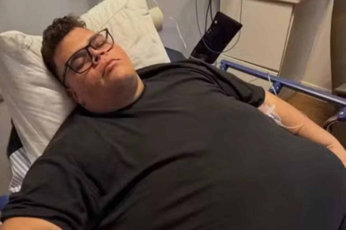 Gordão da XJ foi hospitalizado com sangue na urina Gordão da XJ foi hospitalizado com sangue na urina