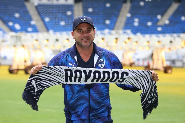Antonio Mohamed: conheça a emocionante história de “El Turco” do Galo - destaque galeria