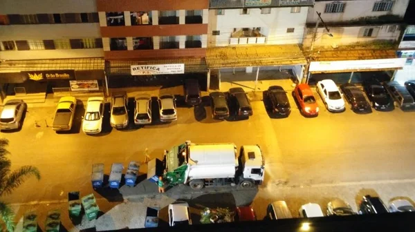 Lei do Silêncio não se aplica à coleta de lixo na madrugada e irrita moradores do Guará 2
