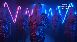 Sabrina Sato em abertura de Game dos Clones