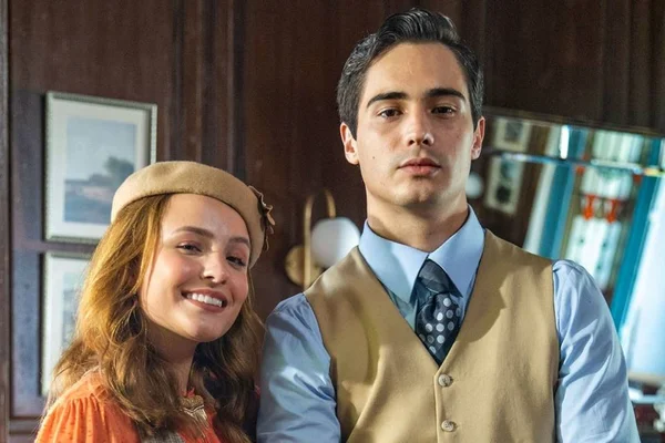 Larissa Manoela como Isadora em Além da Ilusão