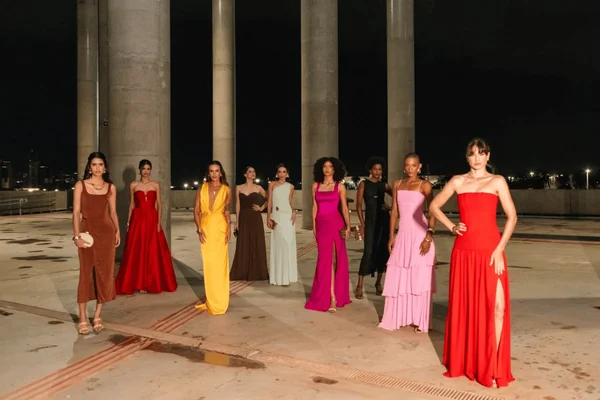 foto com cor. modelos no metrópoles catwalk - metrópoles