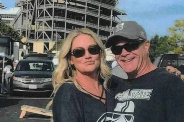 keith smith e a esposa, foto colorida