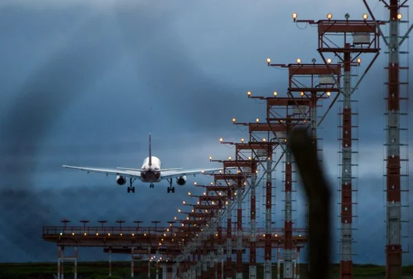 Em 2021, STJ reduz gasto com diárias e passagens em 91%; STF, em 19,9%