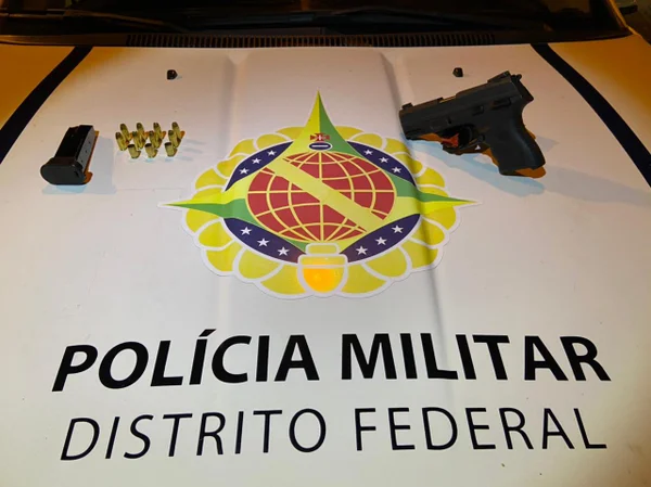 Arma usada por homem preso por atirar na rua no Núcleo Bandeirante