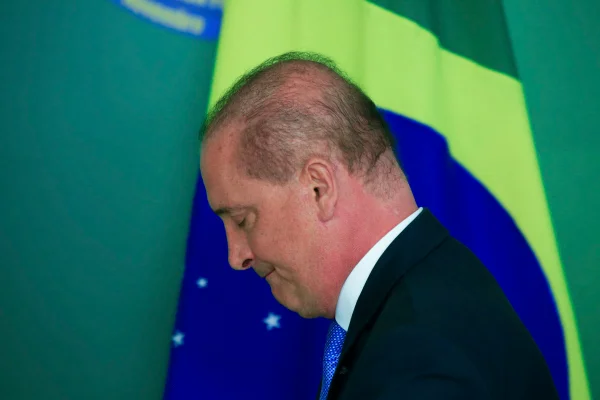 Ministro do Trabalho descarta “facada” e promete diálogo sobre Sistema S