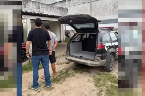 Imagem colorida, Pai é preso por queimar a filha de 15 anos como "forma de correção" - Metrópoles