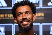 Vozinha é apresentado pelo Colo-Colo Vozinha é apresentado pelo Colo-Colo