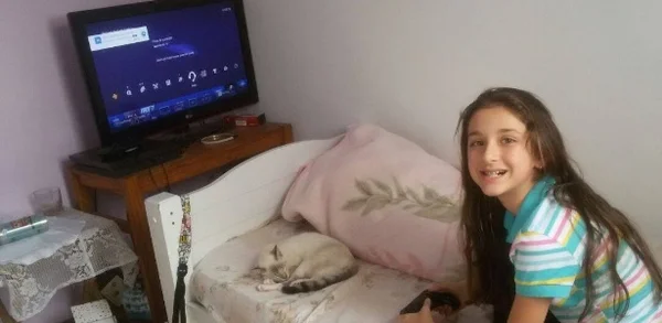 Pai fez apelo na internet para filha jogar videogame sem ser assediada