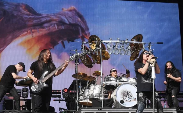 Dream Theater vem a Brasília durante turnê no Brasil