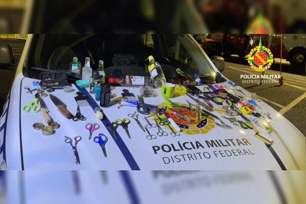 PM apreende quase 120 armas brancas no 1º dia do Carnaval no DF