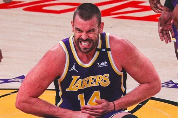Marc Gasol com dedo deslocado