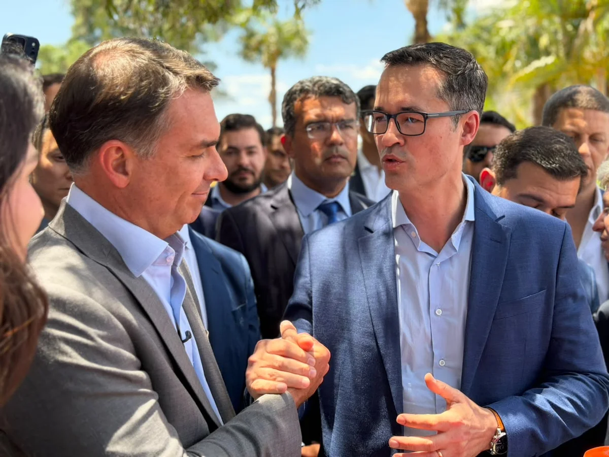 Novo anunciou apoio a Flávio Bolsonaro Novo anunciou apoio a Flávio Bolsonaro