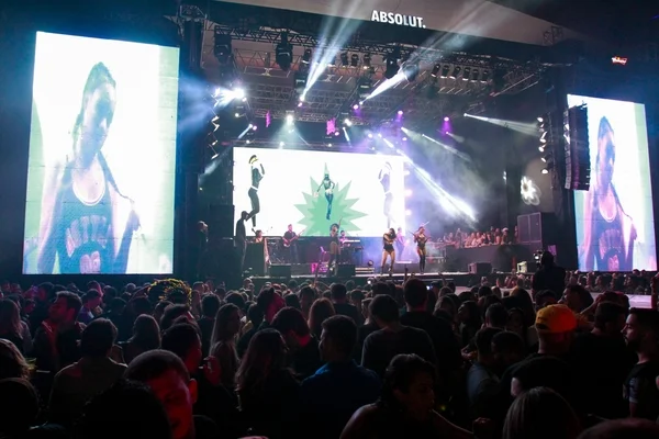 Baile da Favorita volta à capital e anima público brasiliense - imagem 1 Baile da Favorita volta à capital e anima público brasiliense - imagem 1