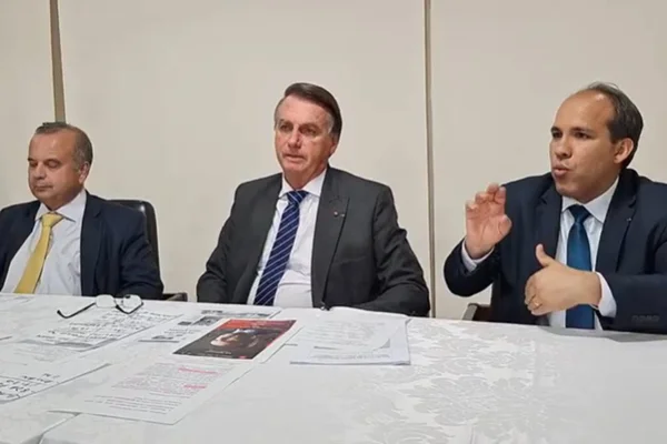 Jair Bolsonaro faz live em 25 de novembro
