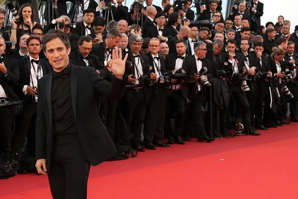 Em Cannes, Gael García Bernal lamenta momento complicado para o Brasil