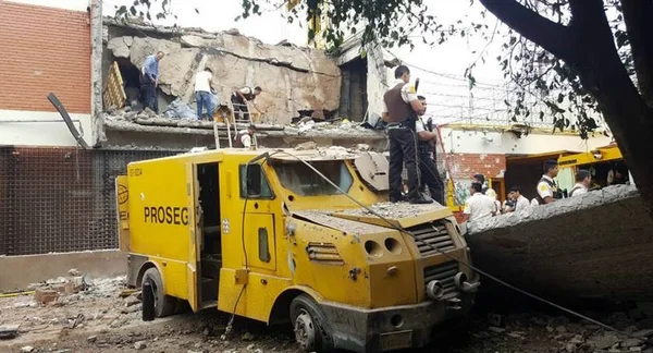 Três suspeitos de assalto no Paraguai estão mortos. Dois foram presos