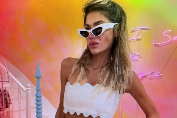 Quem era a influencer de 30 anos que morreu pesando 22 kg