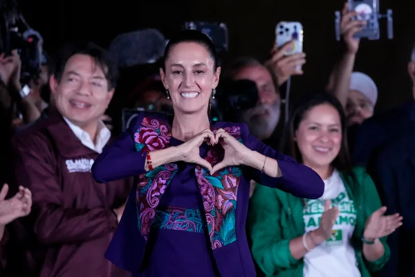Claudia Sheinbaum é a primeira mulher presidente no México
